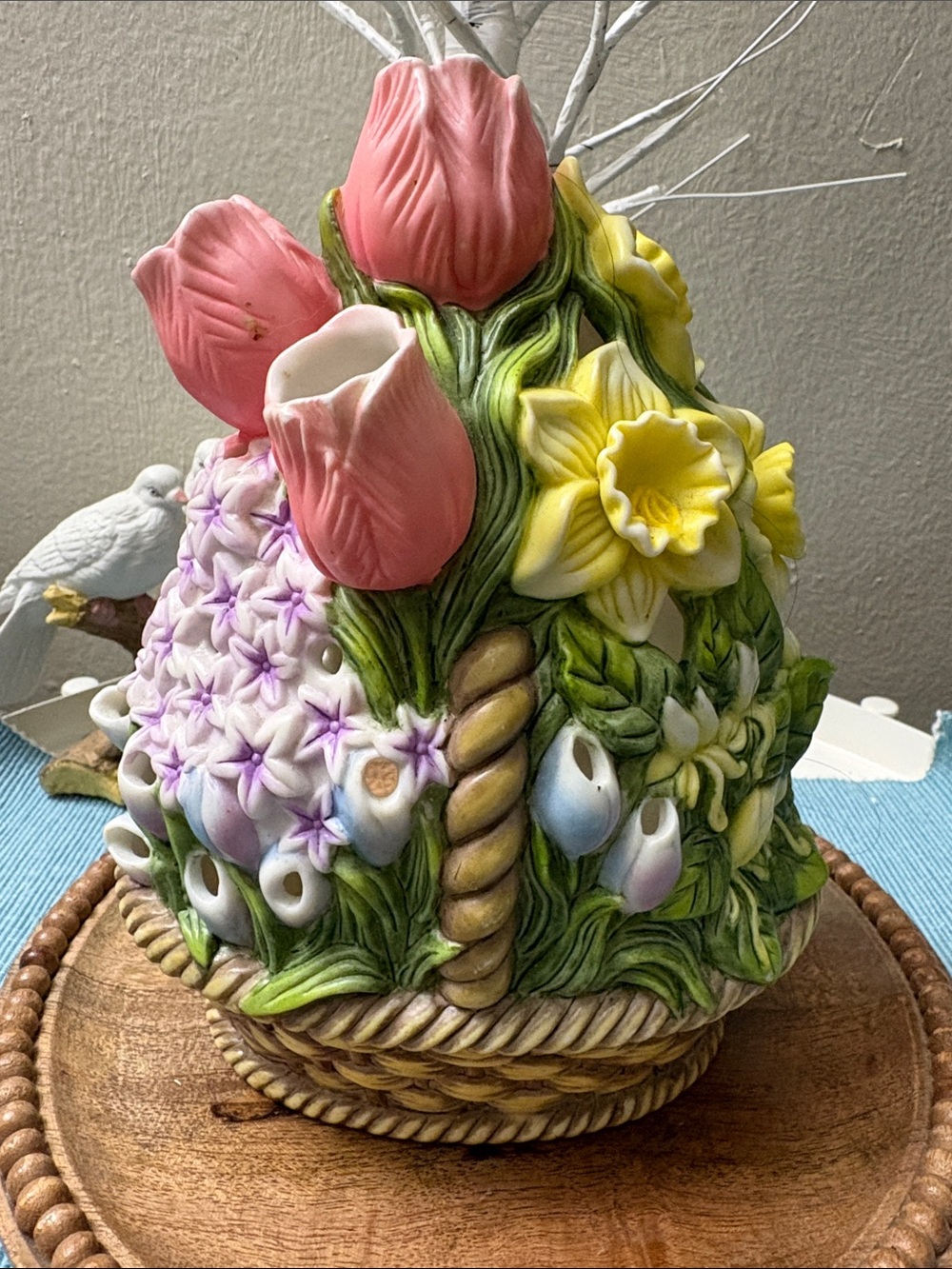 Ceramic tea light basket  sculpture  decoration.  NWOT🌸